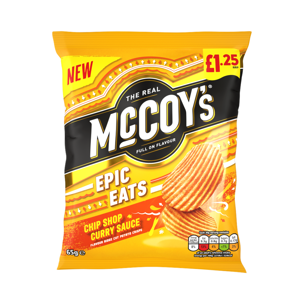 702872 McCoys Epic Eats Chips Shop Curry Sauce Sharing Crisps 65g 1.25GBP PMP 711093 S