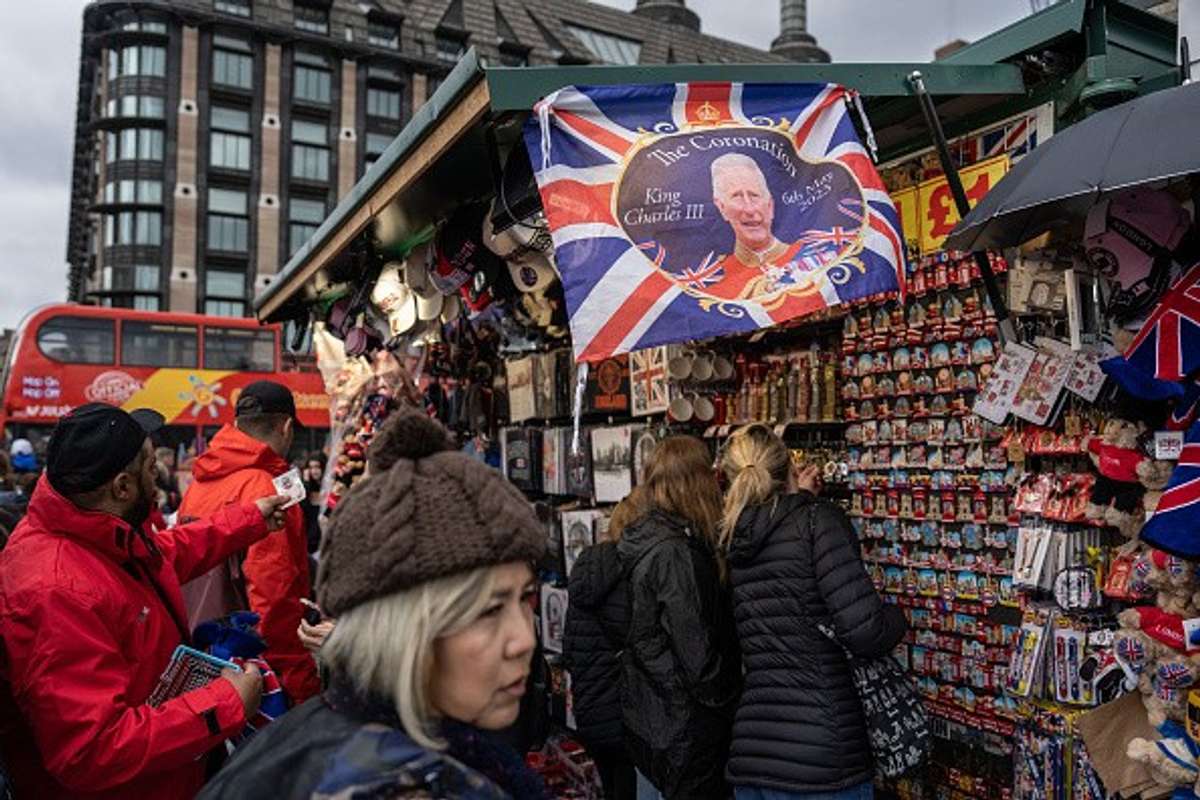 Brits predicted to spend £9.8 million on Coronation decorations