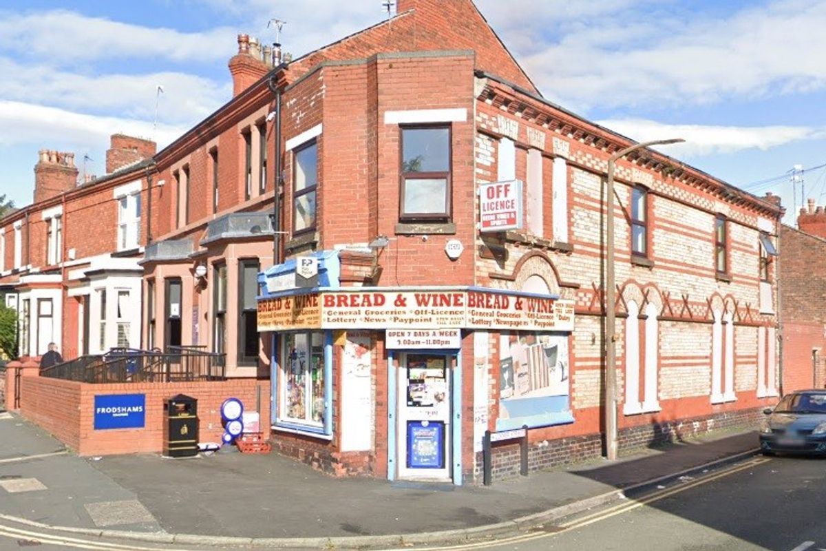 Shop staff suffers bruises on face after woman launches assault