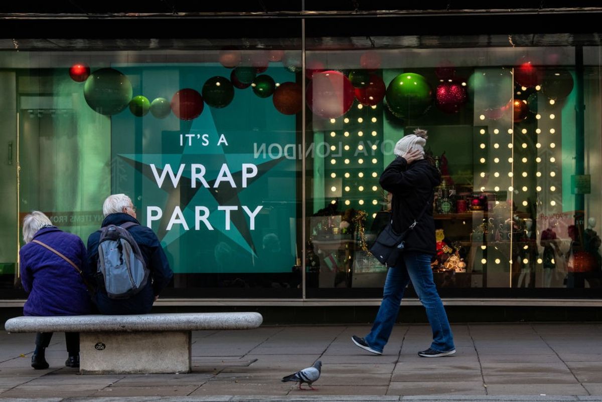 Retail sales pick up momentum ahead of Christmas