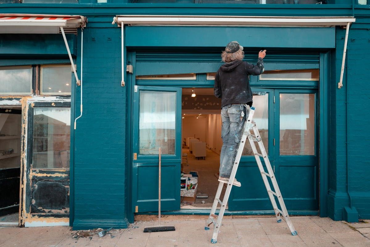 Retailers plan more investment in stores, despite business rates barrier