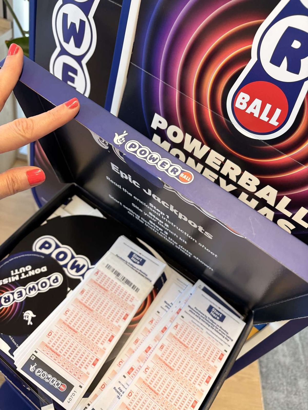 Allwyn UK equips retailers for Powerball debut