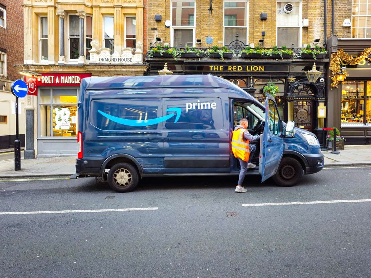 Amazon trials 30-minute grocery delivery in London