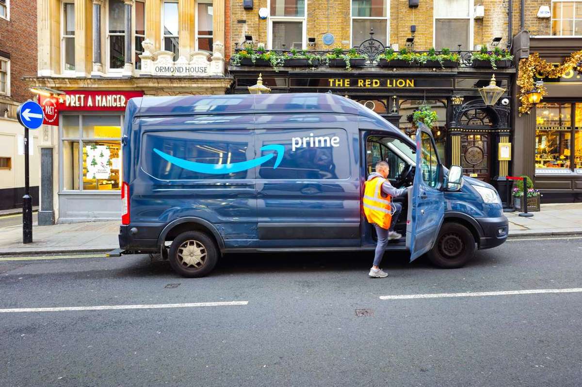 Amazon trials 30-minute grocery delivery in London