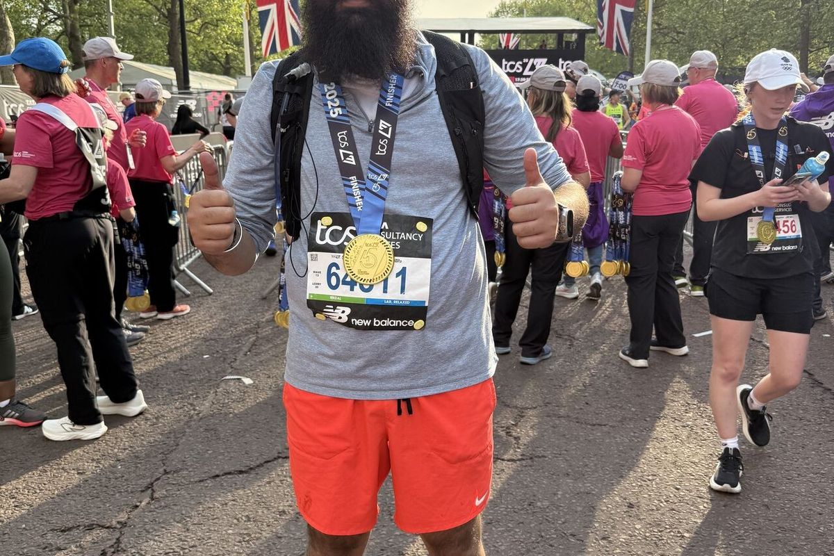 Amrit Singh finishes London Marathon, raising £5,400 for Stroke Association in honour of mum