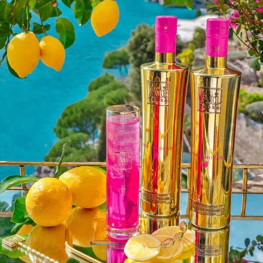 Au Vodka Pink Lemonade