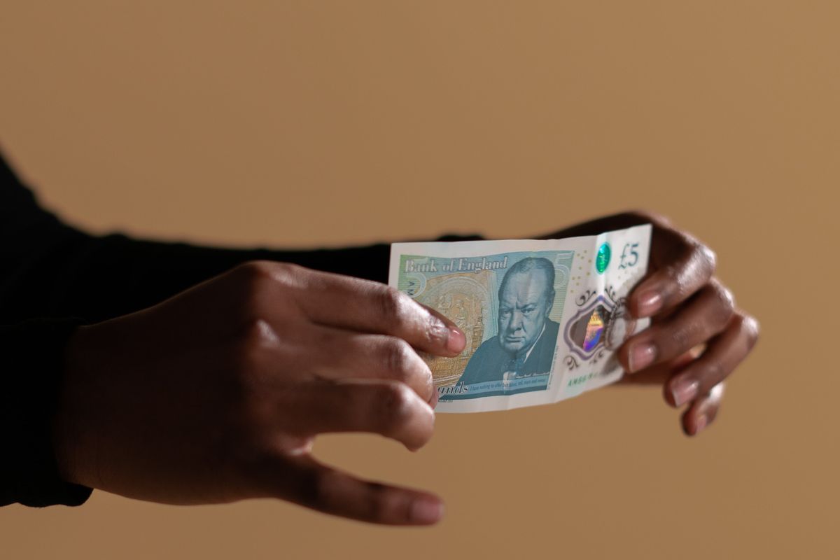 Benefits of physical cash