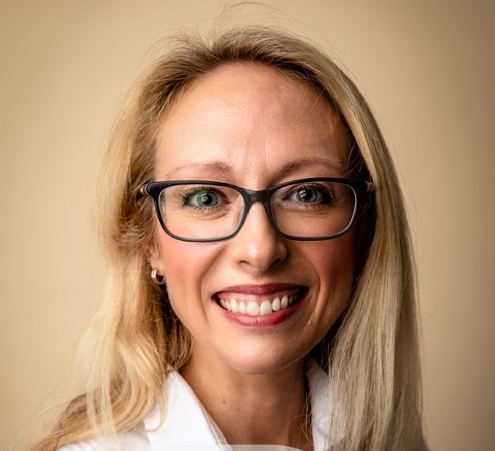 Caroline 15 of 18 amended