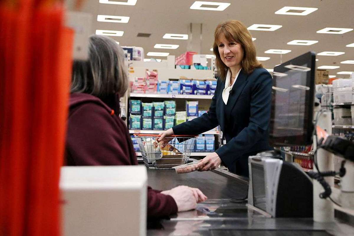 Chancellor Rachel Reeves during a visit to Sainsbury's Sydenham Superstore