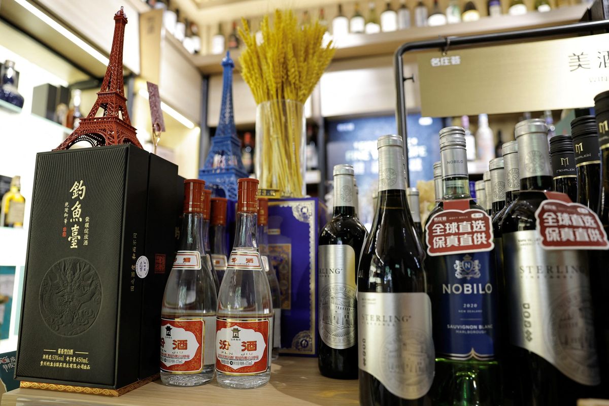 Chinese liquor makers endeavour to give Westerners a taste for baijiu
