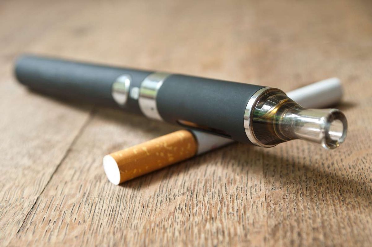 cigarette and vape