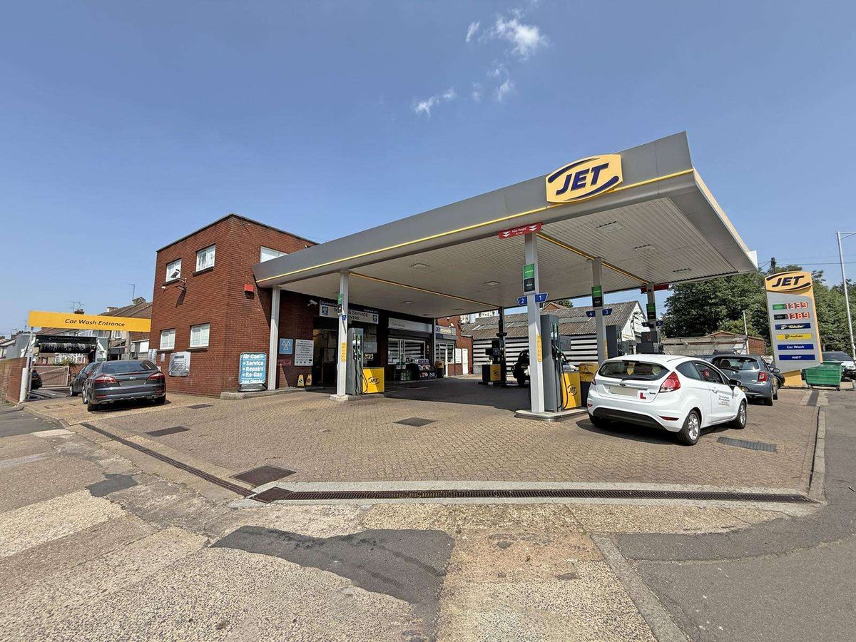 ​Clark’s Garage on Chigwell Road, Woodford Green