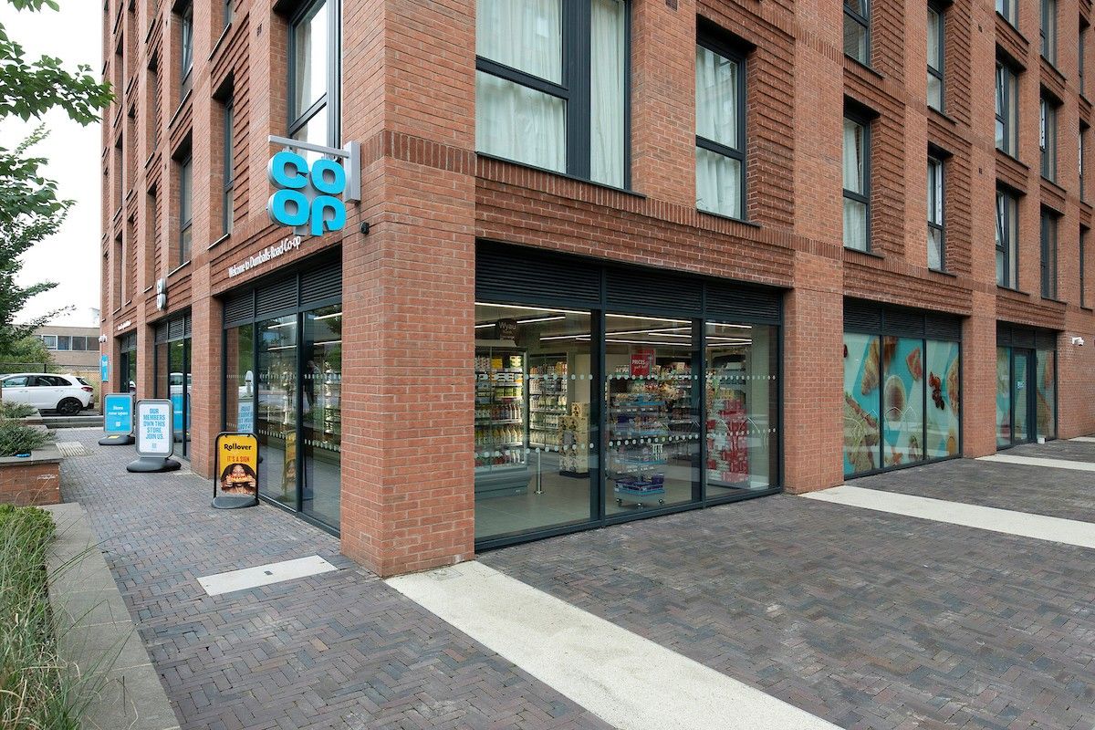 Universal Retail Group opens third Co-op franchise store in Wales