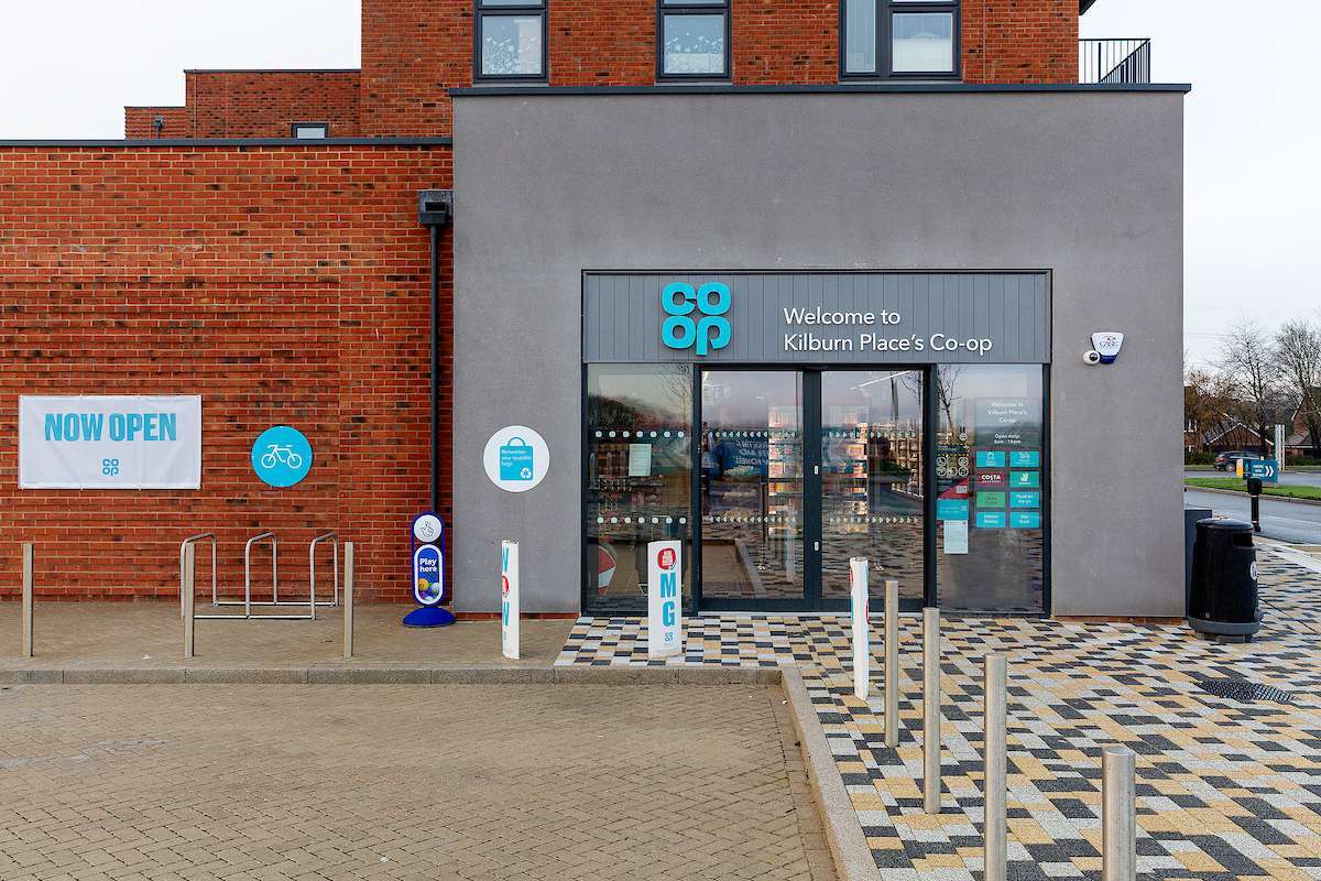Co-op store in Willowbrook Park, Didcot