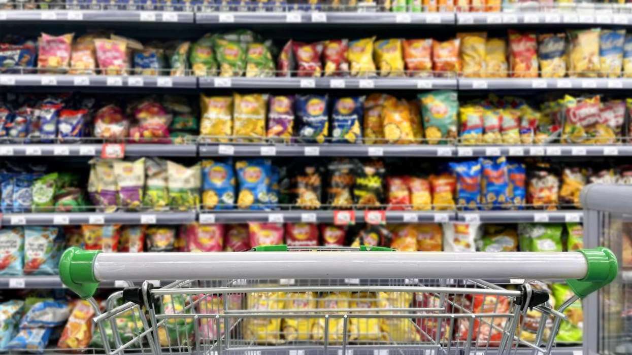 Crisps, Snacks and Nuts aisle