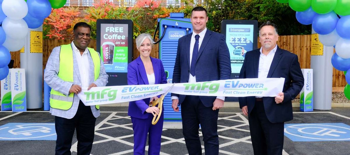 Daisy Cooper MP at MFG St Albans EV hub