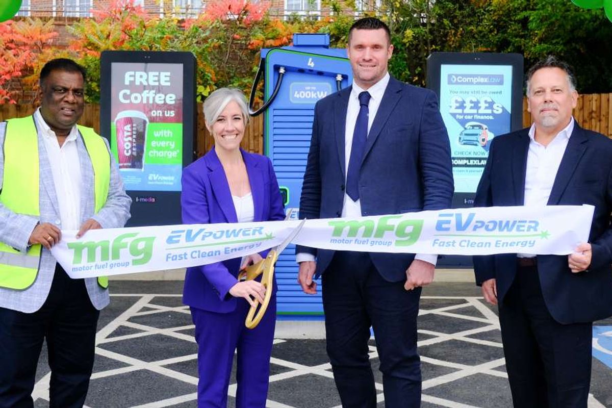 Daisy Cooper MP at MFG St Albans EV hub