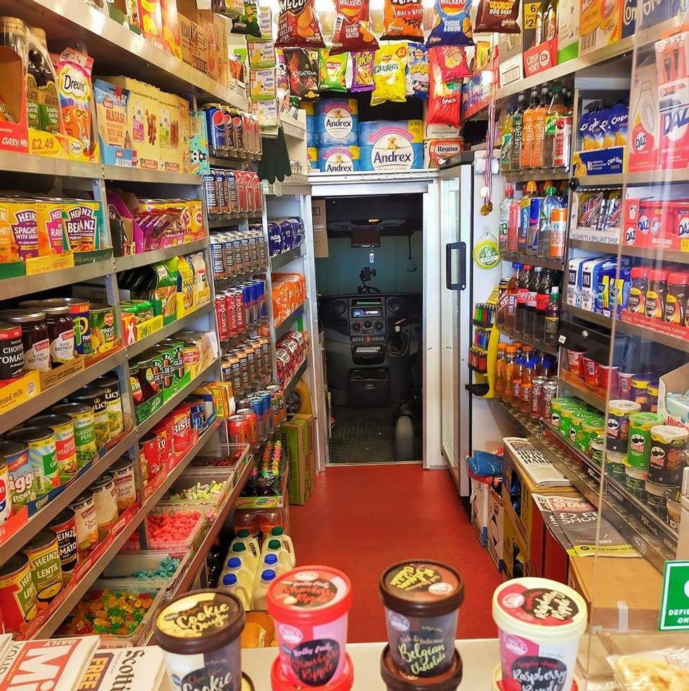 Davie\u2019s Mobile Grocery Shop