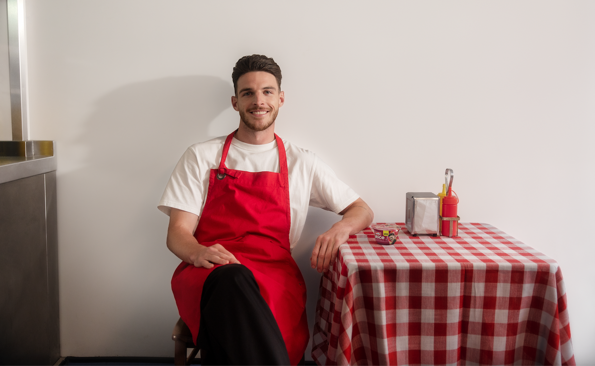 Declan Rice unveils his new Raspberry and White Chocolate Müller Rice pot
