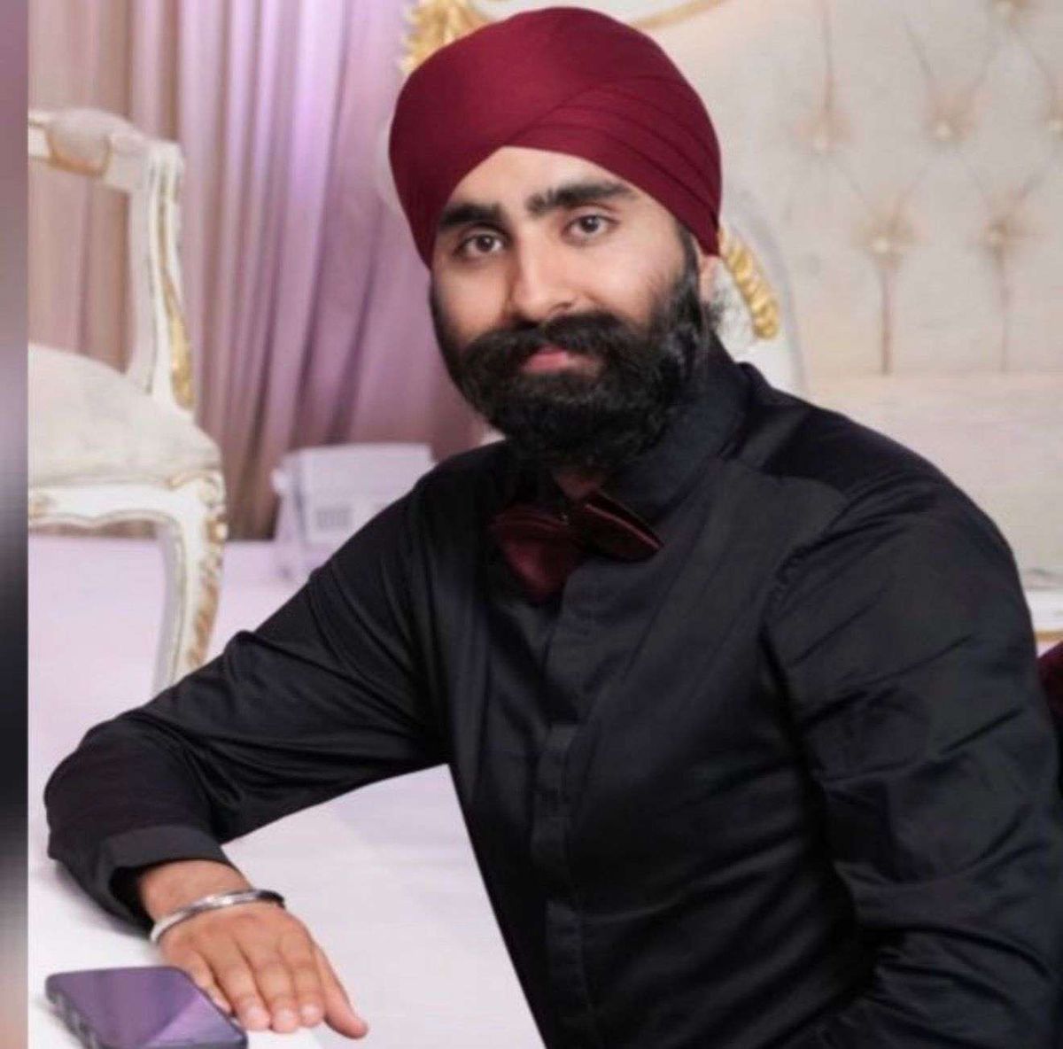Dilmeet Singh Gaba: Londis Gerrards Cross, Buckinghamshire