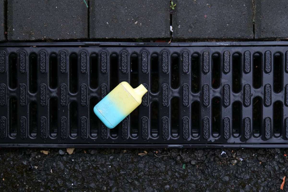 Discarded vape