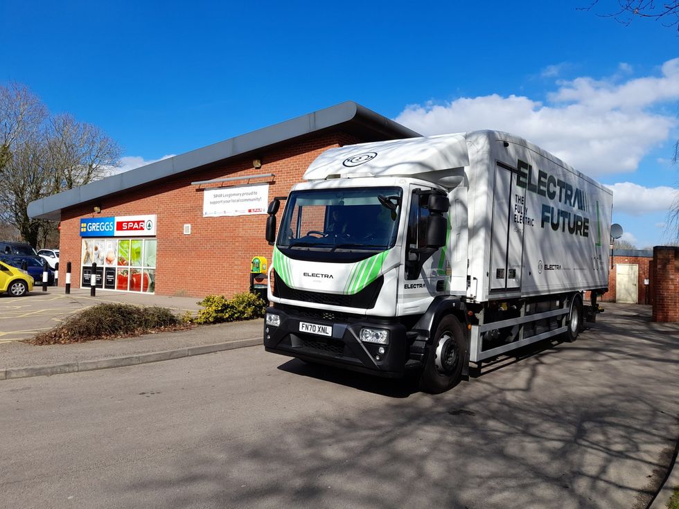 Electric lorry outside SPAR Leegomery scaled