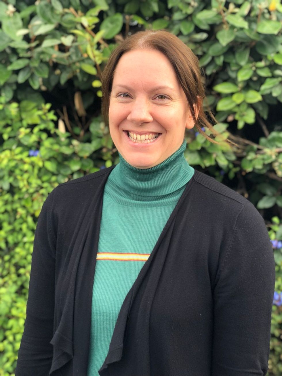 Elizabeth H G Headshot