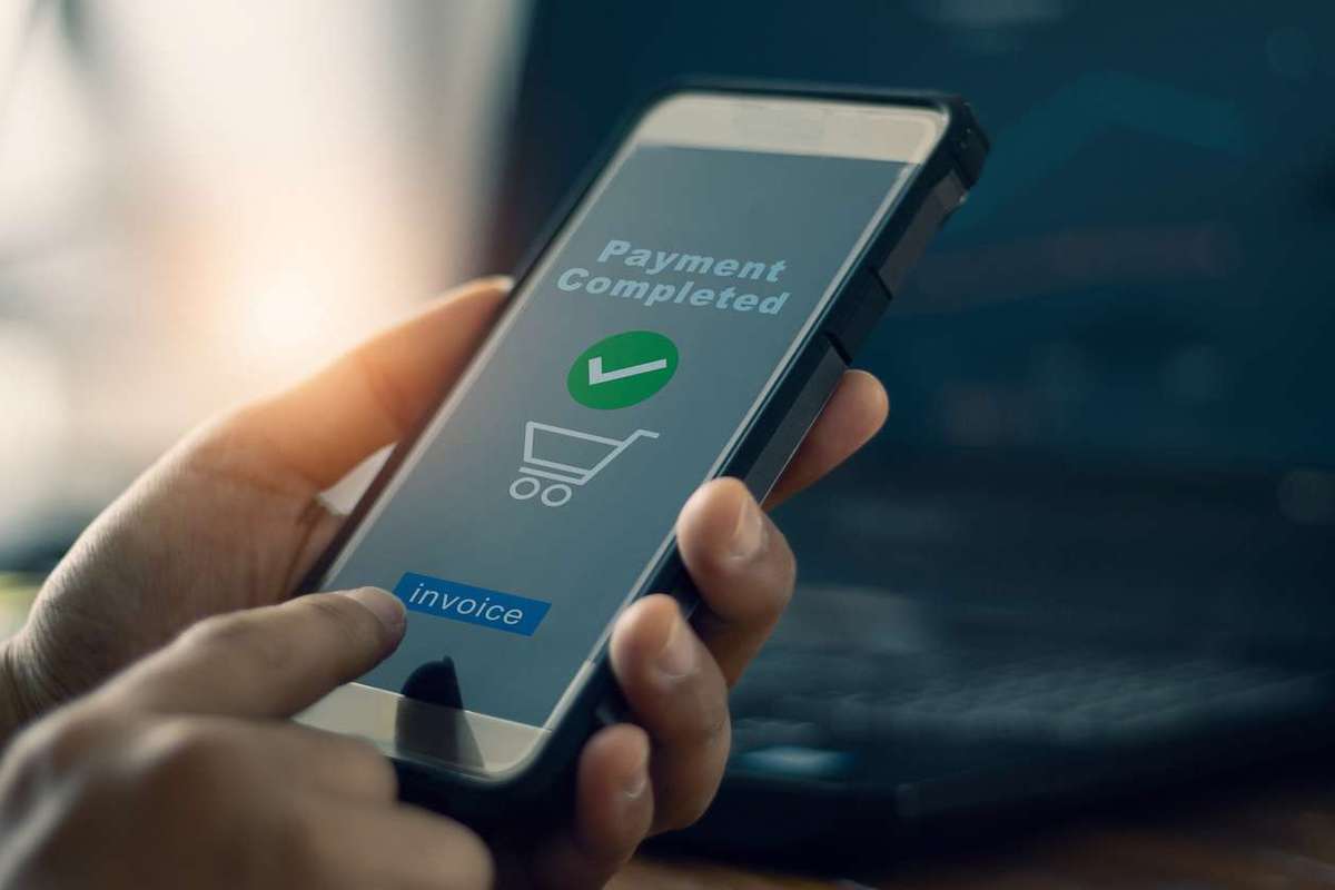 FCA probes credit firms in phone-wallet conspiracy
