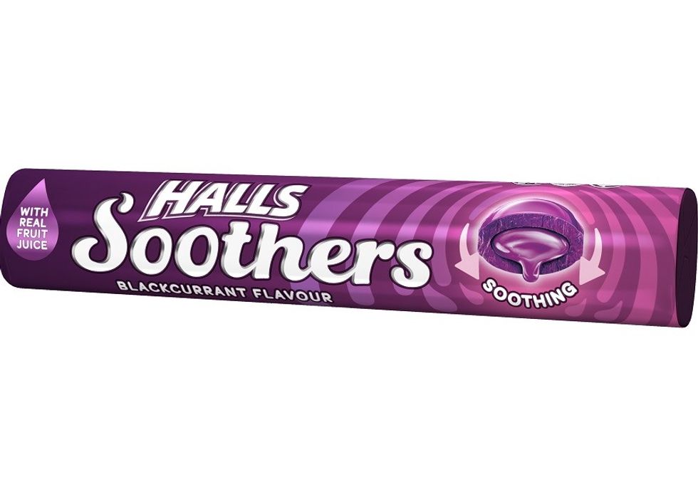 Halls Soothers Blackcurrant