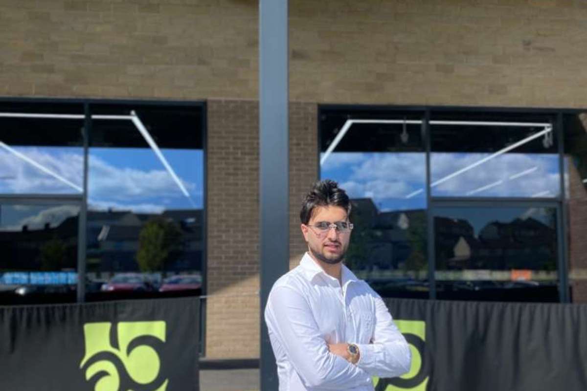 Hamza Hussain: Abu Bakr Supermarkets, Batley