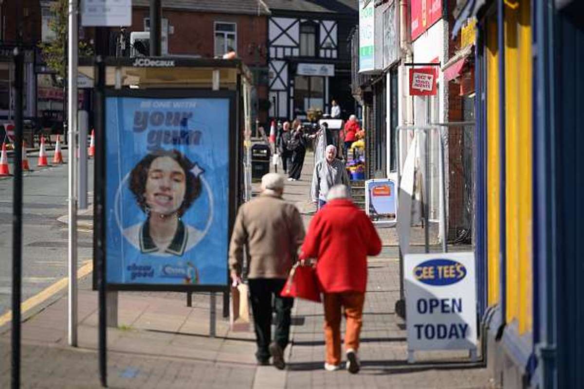 high street footfall UK