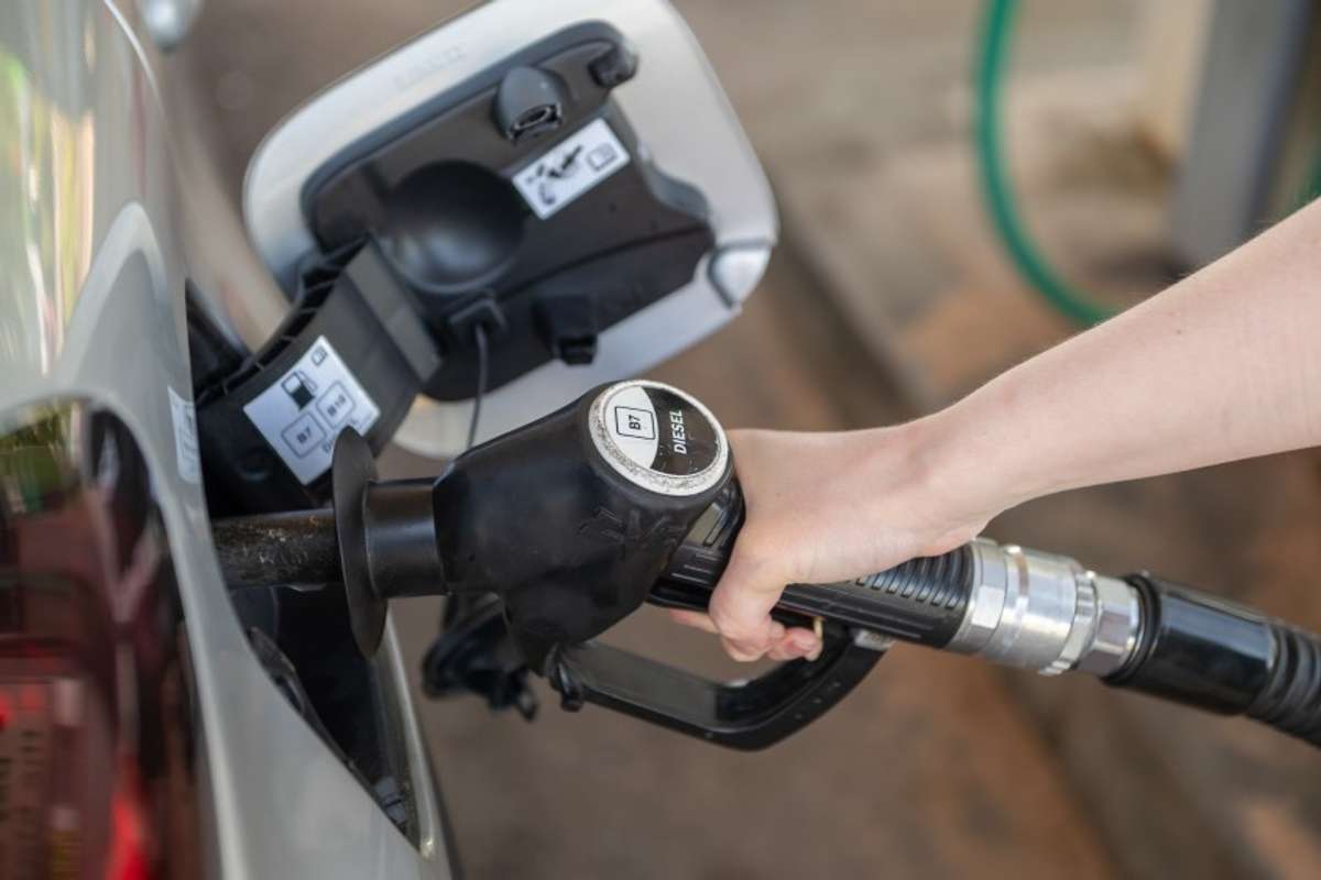 Asda races ahead to publish daily petrol prices online