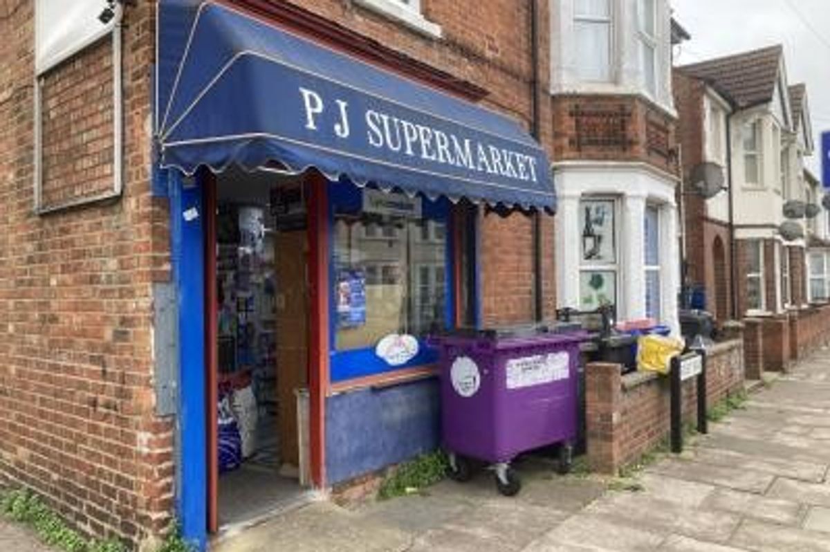 Suspended jail sentence for c-store owner for selling illegal tobacco