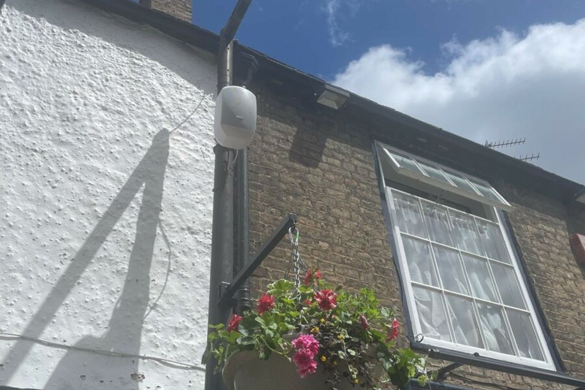 Huntingdon council to play music for high street shoppers