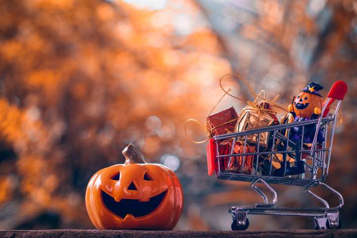 Weak consumer confidence to haunt Halloween spending