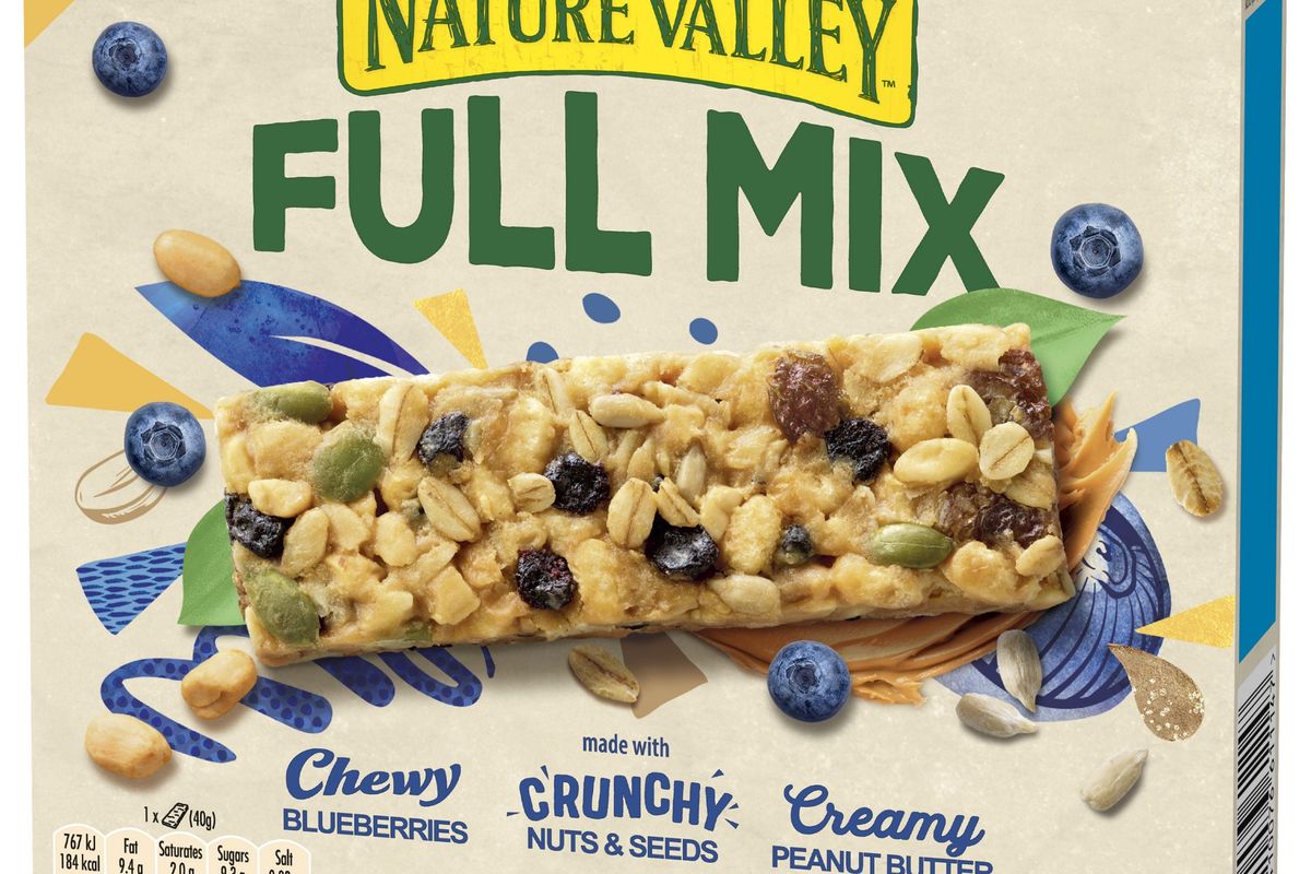 Nature Valley brings full mix bars to the UK