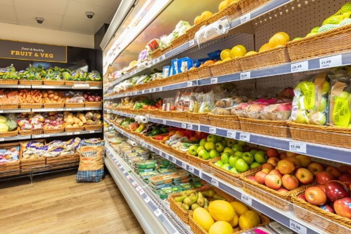 CJ Lang opens first SPAR Market format in Scotland