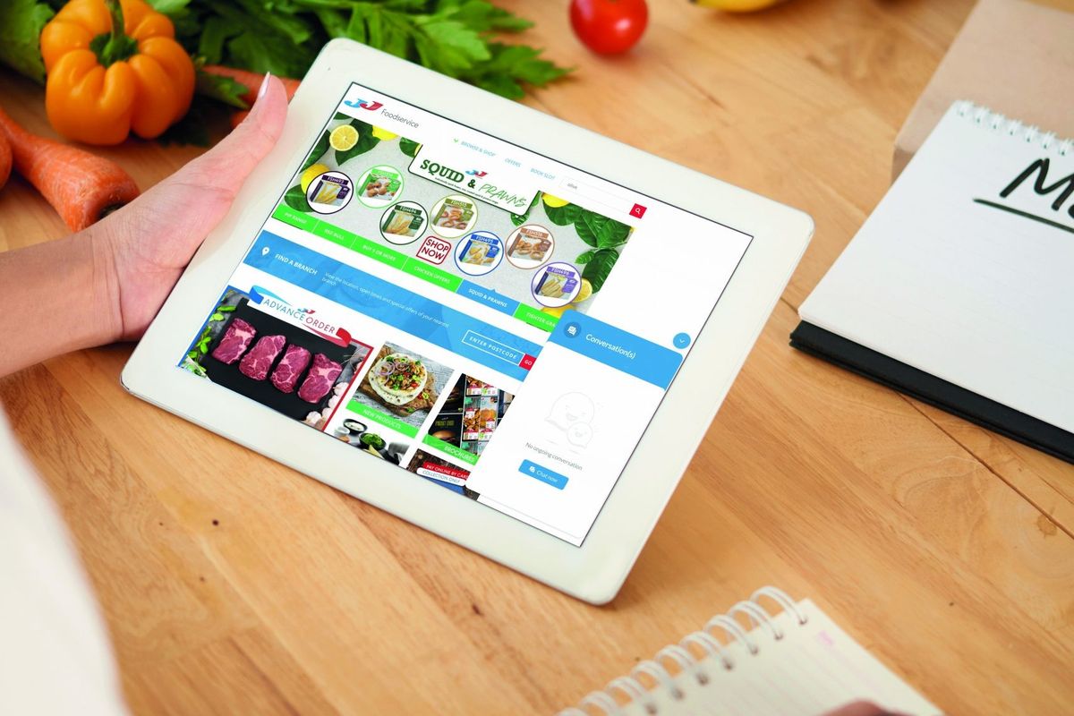 JJ launches Live Chat to improve customer support