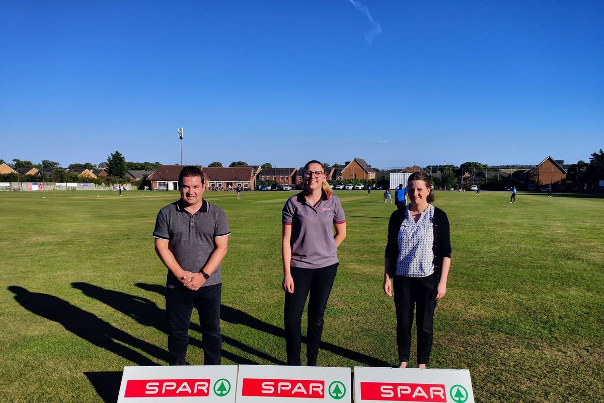 Howzatt! for community support? SPAR sponsors local cricket club, foodbank