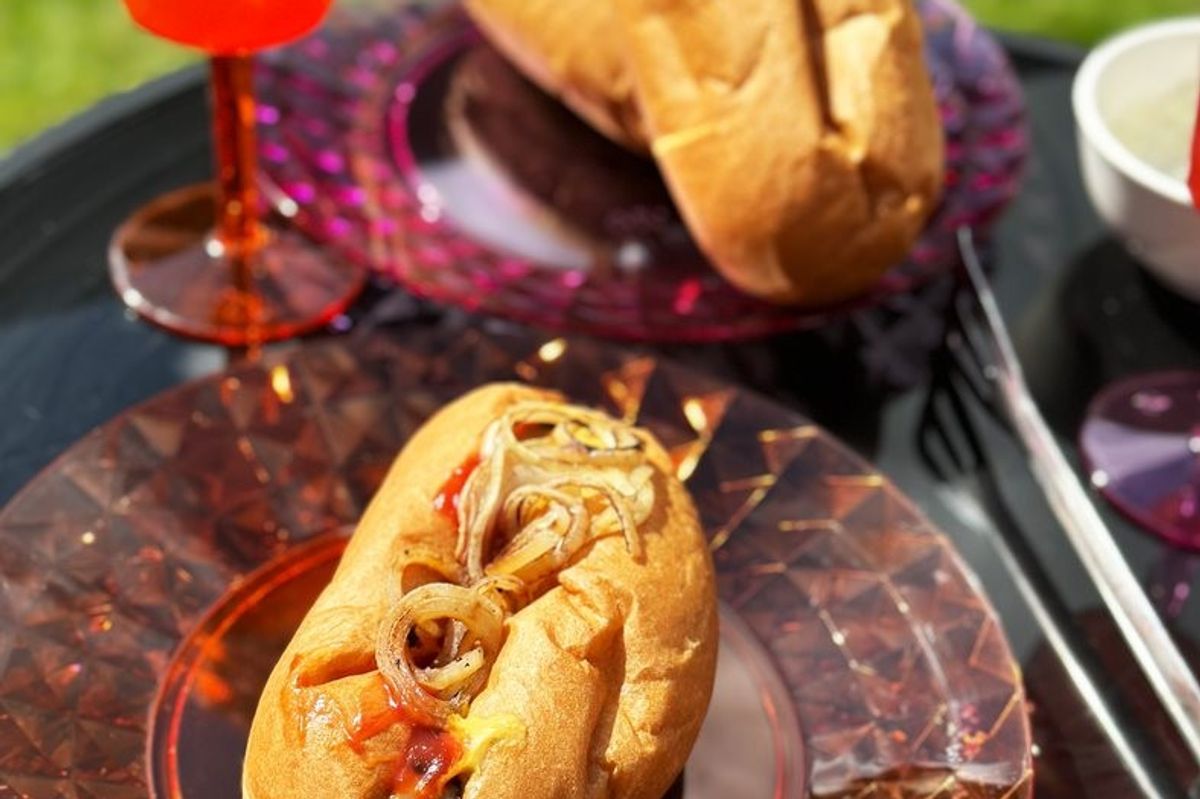 SRSLY low carb launches torpedo-shaped hotdog rolls for BBQ season
