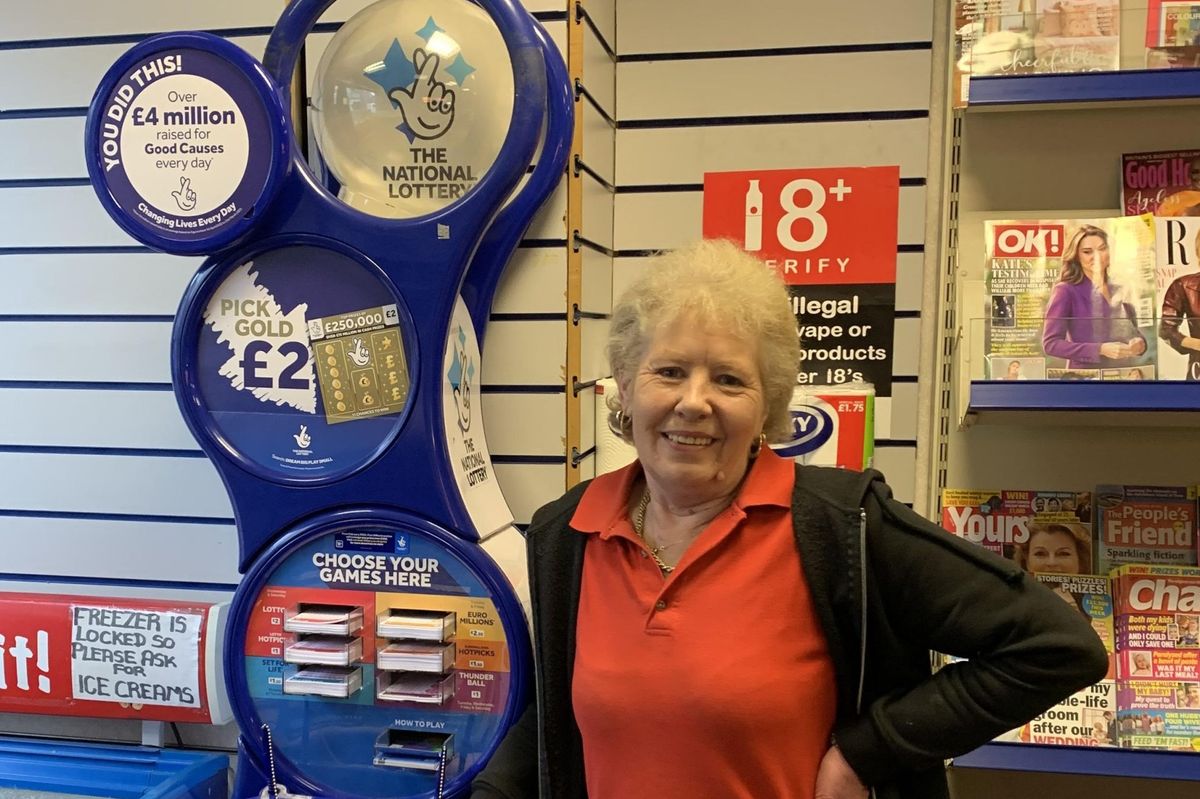 Darlington retailer scoops £10k in National Lottery Quarterly Prize Draw
