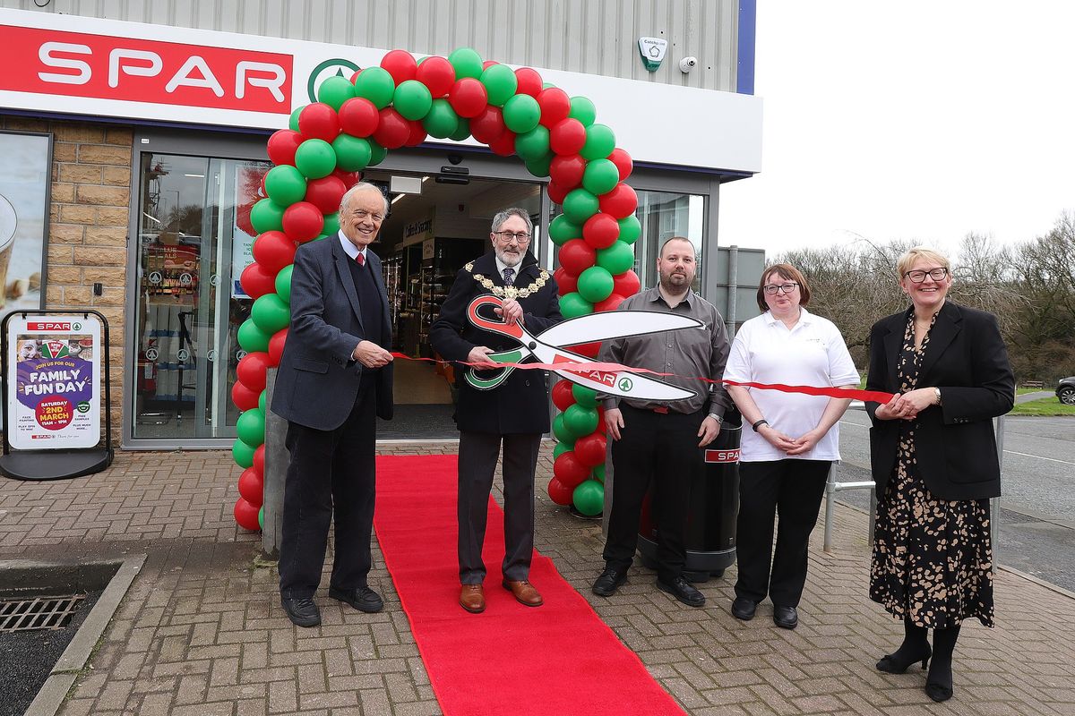 James Hall opens new Spar store in Nelson