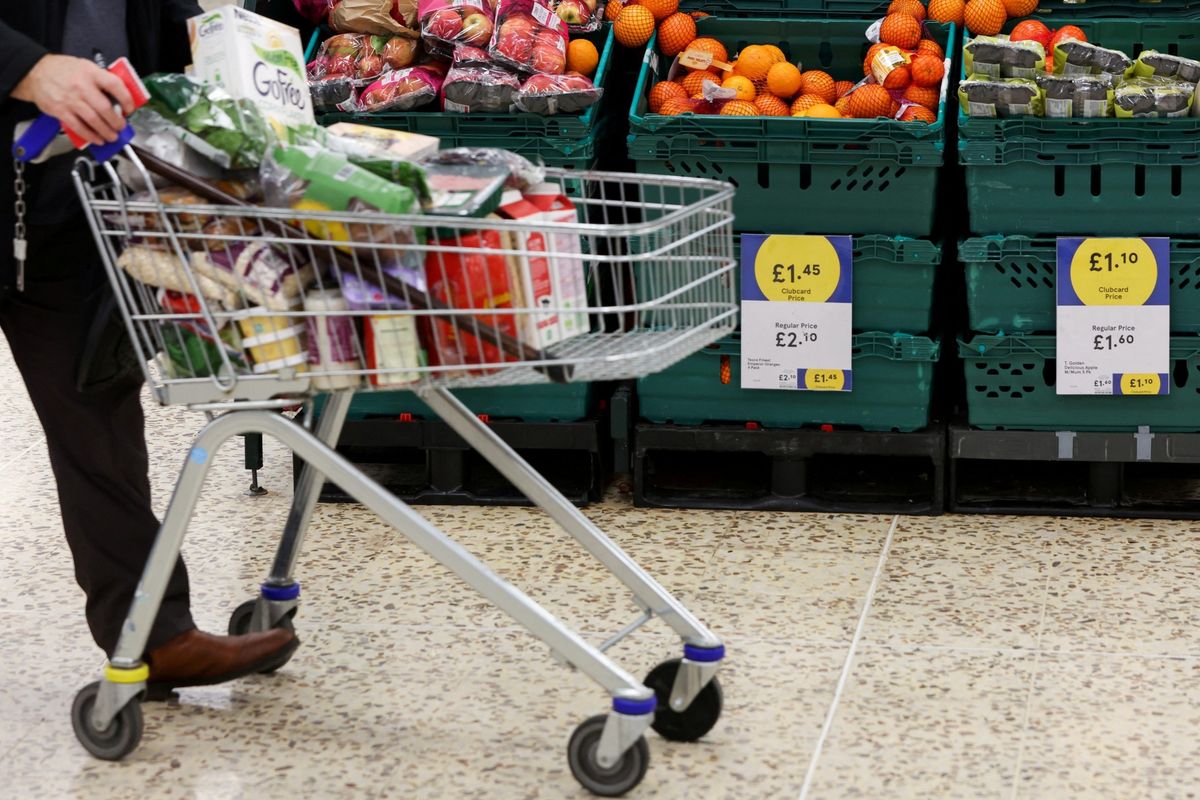 Inflation hits new 40-year high of 9.4 per cent