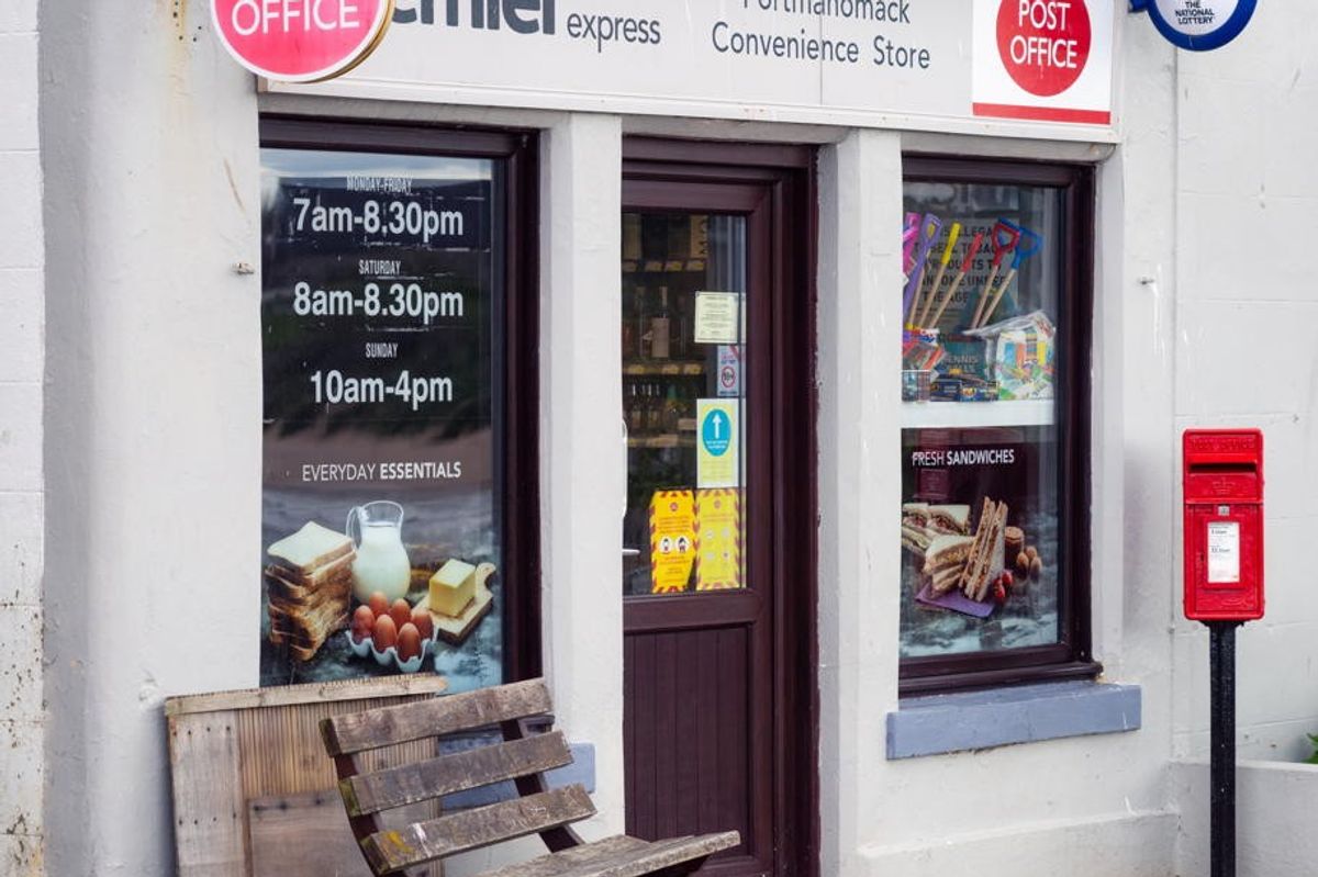 Post Office predicts busiest day in stores ahead of Christmas