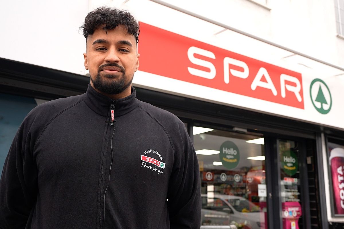 SPAR retailer hits target to secure £100,000 free stock from James Hall
