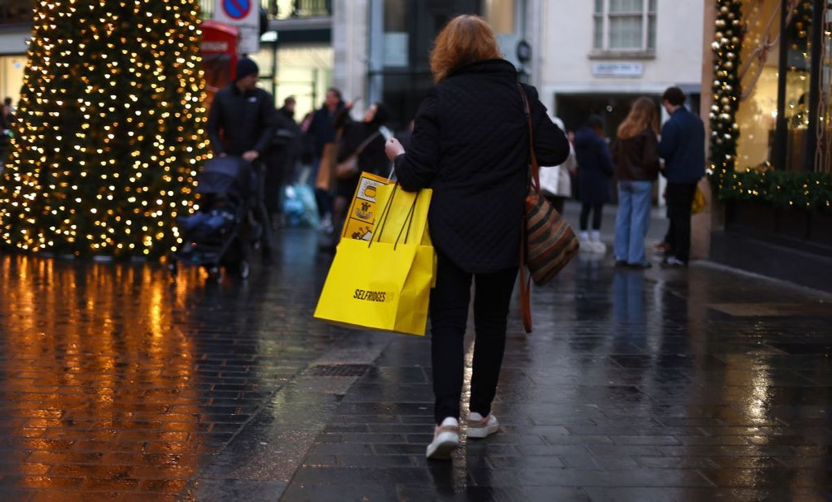 Consumers braced for Christmas spending