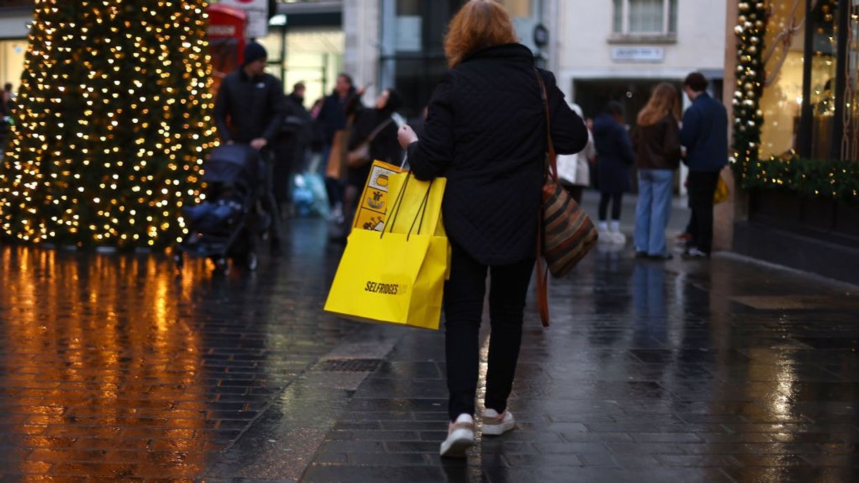Consumers braced for Christmas spending
