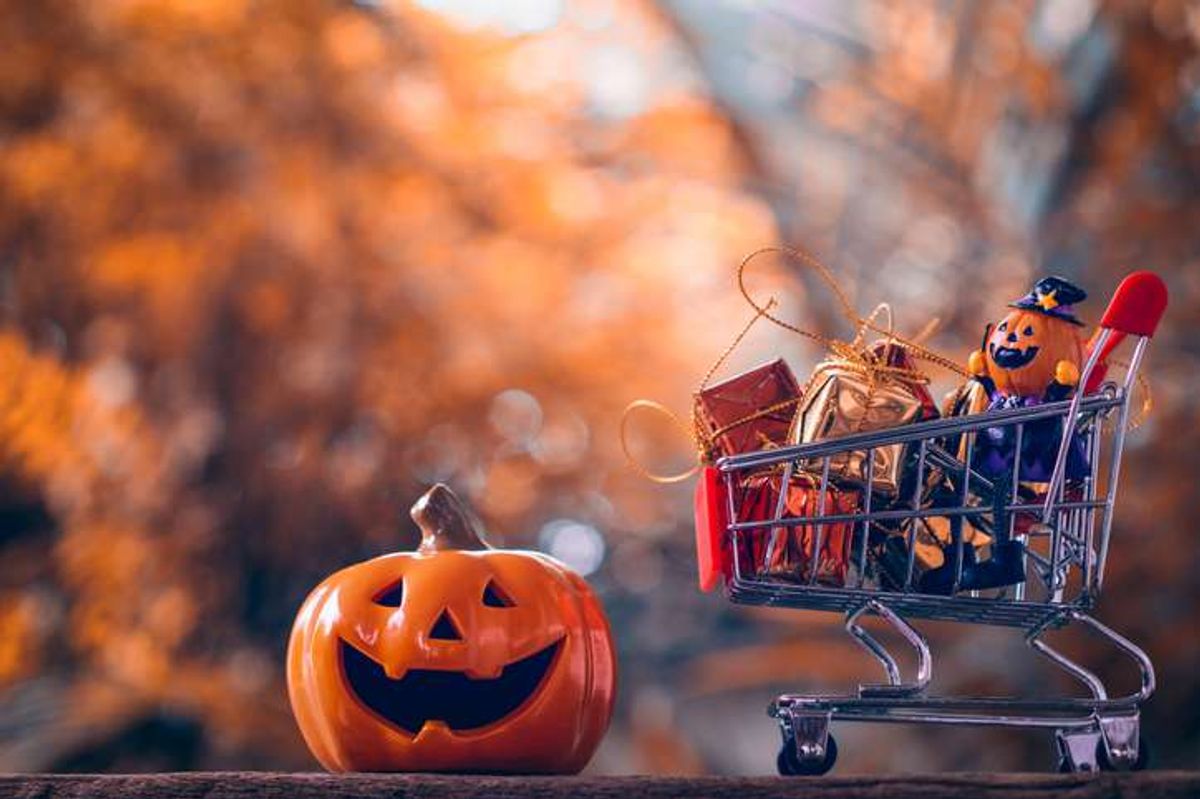 Weak consumer confidence to haunt Halloween spending