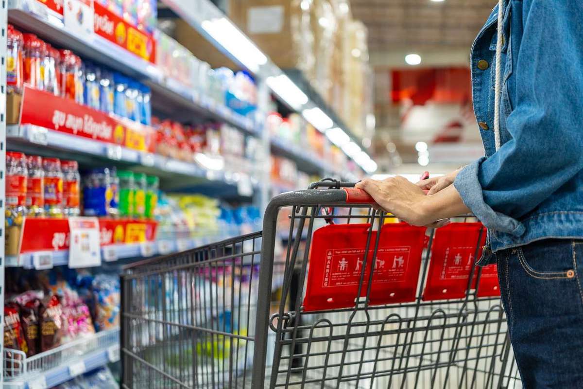 Overview of the Grocery Sector: Analysis, Data, and Forecasts