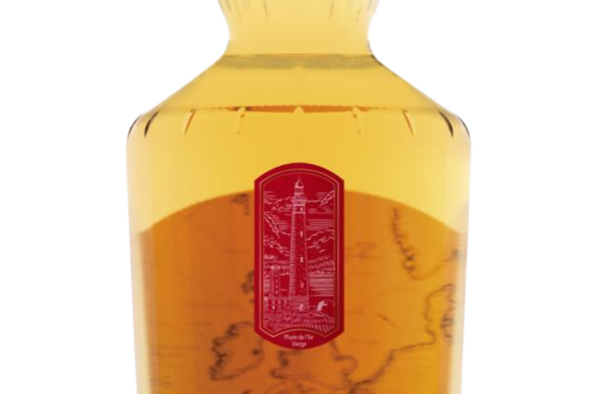 French whisky! Artisanal distillery unveils its first Celtic malt whisky